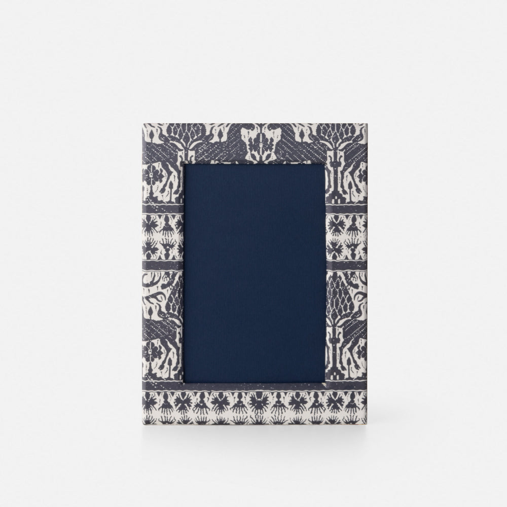 Cornice<br> Woodcut Collection