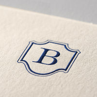 Biglietto singolo/Invito con busta<br>Iniziali a rilievo (A-Z)