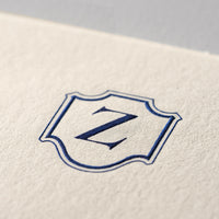 Biglietto singolo/Invito con busta<br>Iniziali a rilievo (A-Z)