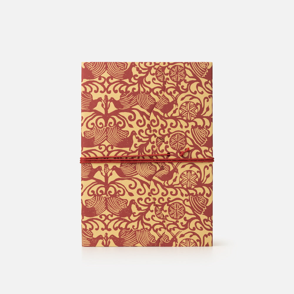 Notebook with lace and lined pages<br> Hardcover - Woodcut
