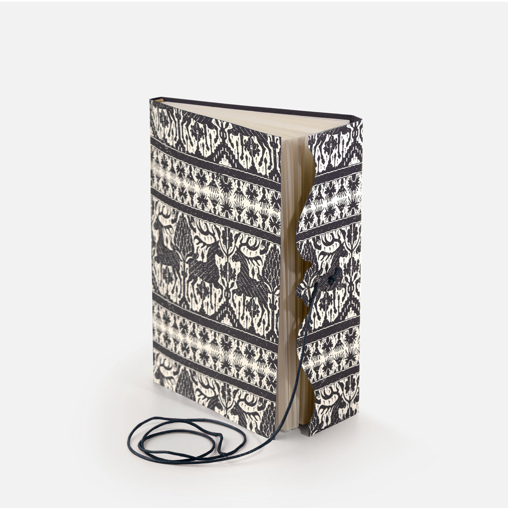 Notebook with lace and lined pages<br> Hardcover - Woodcut