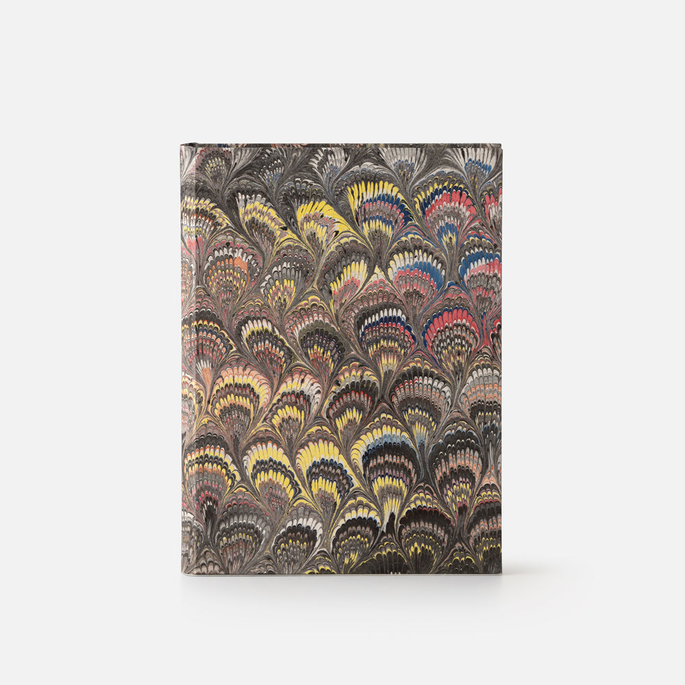 Taccuino pagine bianche<br>copertina rigida con taglio marmorizzato<br>collezione Pavoni