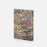 Taccuino pagine bianche<br>copertina rigida con taglio marmorizzato<br>collezione Pavoni