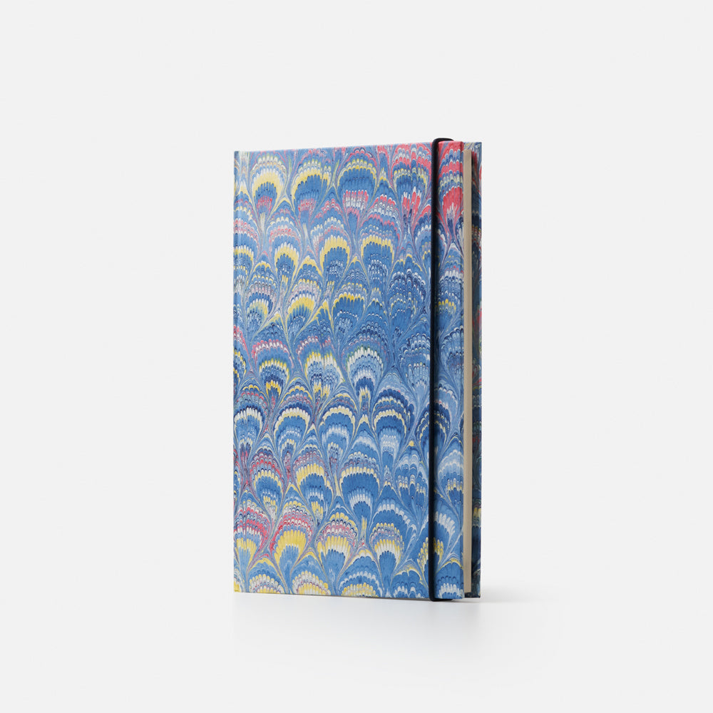 Lined notebook with elastic band<br> Hardcover - Pavoni Collection