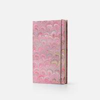 Lined notebook with elastic band<br> Hardcover - Pavoni Collection