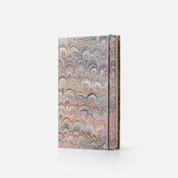 Lined notebook with elastic band<br> Hardcover - Pavoni Collection