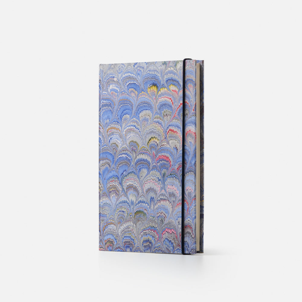 Lined notebook with elastic band<br> Hardcover - Pavoni Collection