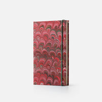 Lined notebook with elastic band<br> Hardcover - Pavoni Collection