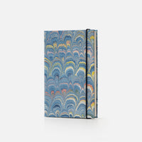Lined notebook with elastic band<br> Hardcover - Pavoni Collection