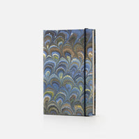 Lined notebook with elastic band<br> Hardcover - Pavoni Collection