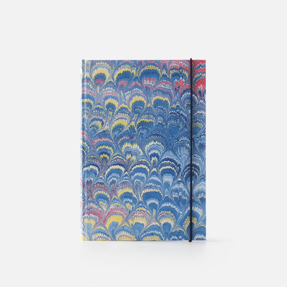 Lined notebook with elastic band<br> Hardcover - Pavoni Collection