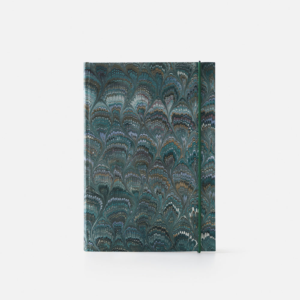 Lined notebook with elastic band<br> Hardcover - Pavoni Collection