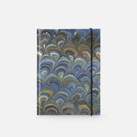 Lined notebook with elastic band<br> Hardcover - Pavoni Collection